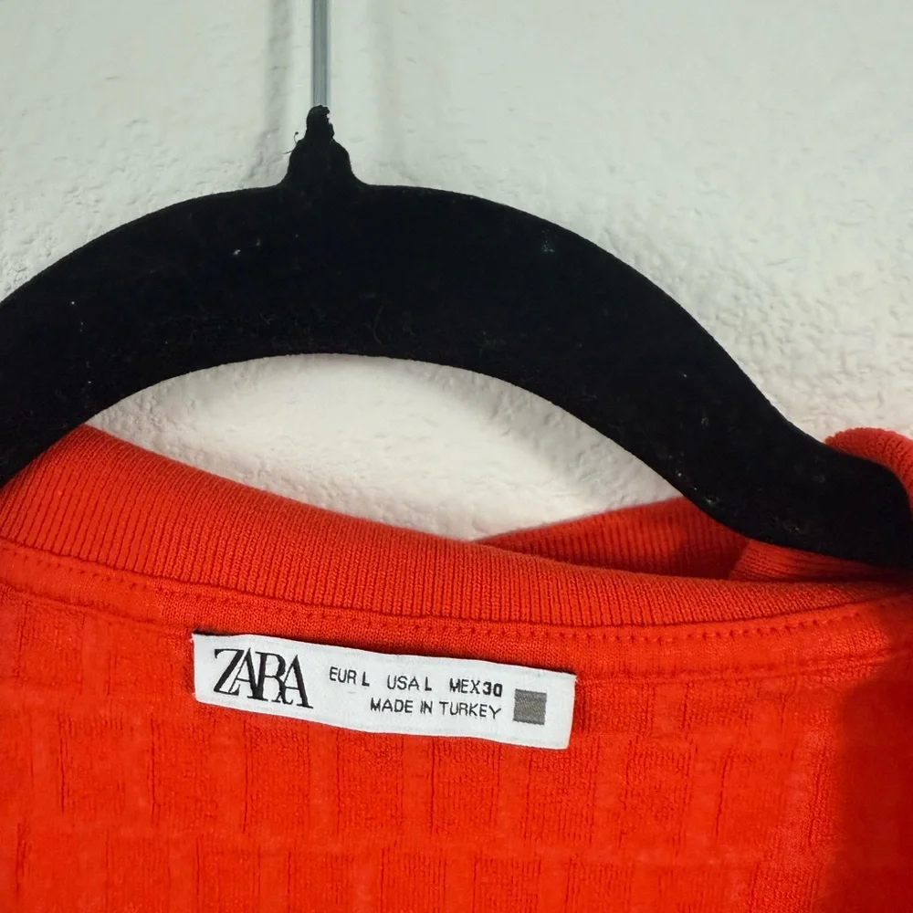 Zara Women's Red Sleeveless Top - Picture 2 of 4